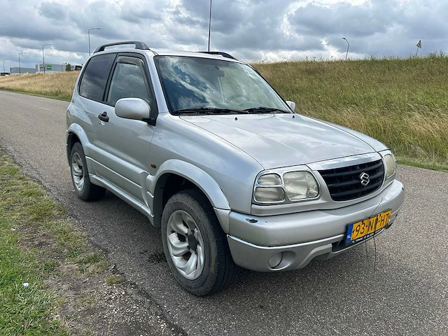Suzuki grand vitara 1.6 metal top wide body 2004 | 93-np-ht i - afbeelding 11 van  18