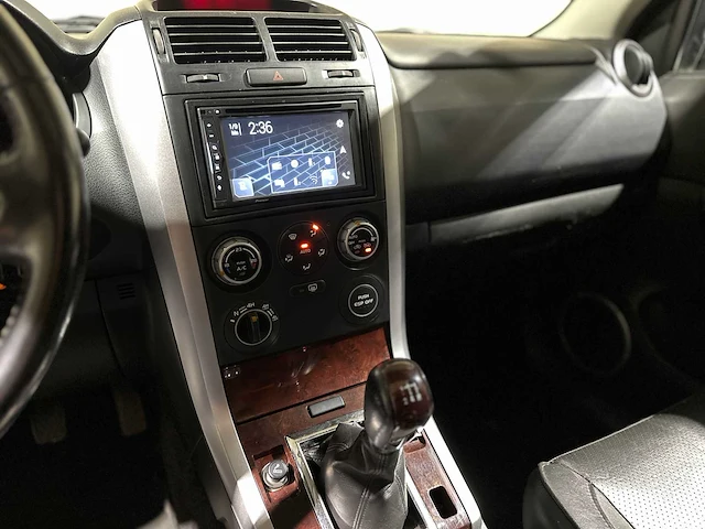 Suzuki grand vitara 1.9 high executive 129pk 2007, 22-xn-rs - afbeelding 18 van  47