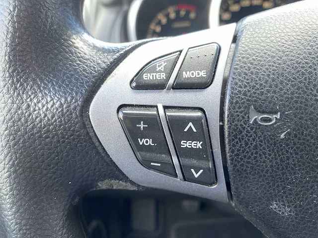 Suzuki grand vitara 2.0-16v exclusive 2006 | 31-st-kx - afbeelding 8 van  28