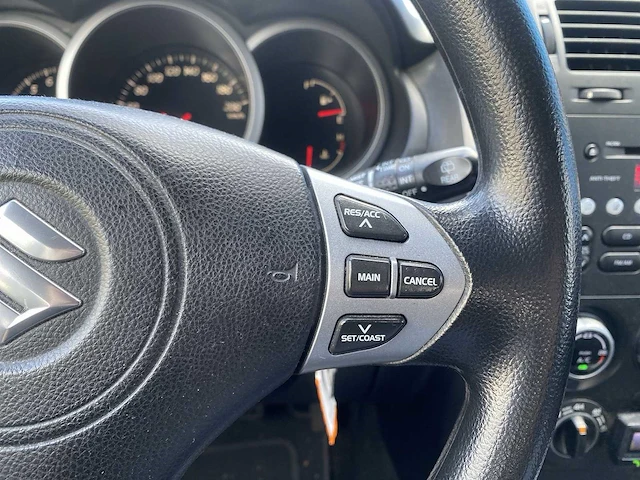 Suzuki grand vitara 2.0-16v exclusive 2006 | 31-st-kx - afbeelding 10 van  28