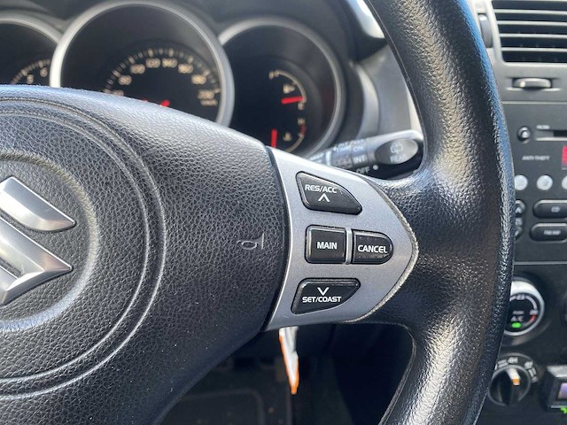 Suzuki grand vitara 2.0-16v exclusive 2006 | 31-st-kx - afbeelding 10 van  28