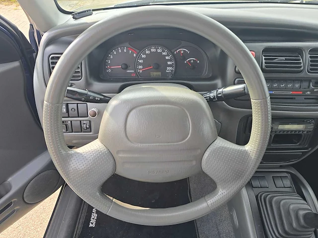 Suzuki grand vitara 2.0 cabrio, 76-gg-tj - afbeelding 13 van  22