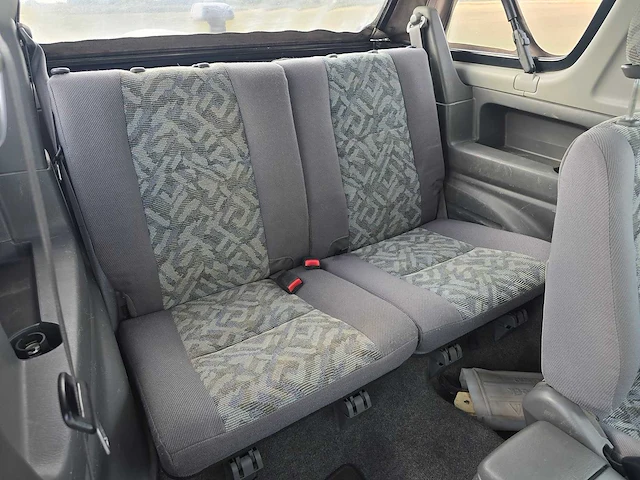 Suzuki grand vitara 2.0 cabrio, 76-gg-tj - afbeelding 15 van  22