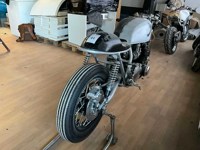 Suzuki gs 1000 custum motorfiets - afbeelding 14 van  19