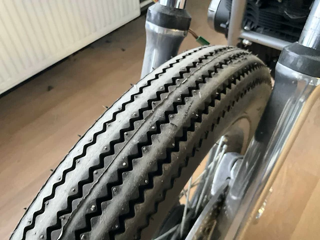 Suzuki gs 1000 custum motorfiets - afbeelding 19 van  19