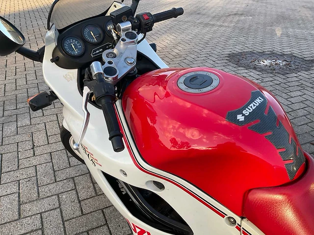 Suzuki gsx600f gn72b motorfiets - afbeelding 6 van  16