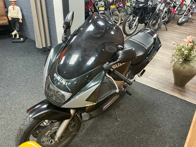 Suzuki gt73a motorfiets - afbeelding 8 van  12