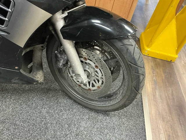 Suzuki gt73a motorfiets - afbeelding 9 van  12