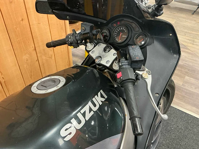 Suzuki gt73a motorfiets - afbeelding 12 van  12