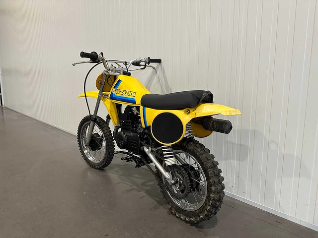Suzuki rm50 2 takt crossmotor - afbeelding 5 van  11