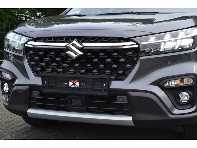 Suzuki s-cross gl+ hybrid style allgrip - personenauto - afbeelding 25 van  25