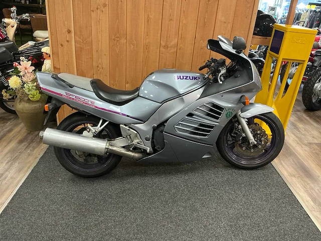 Suzuki sport rf600 motorfiets - afbeelding 1 van  11