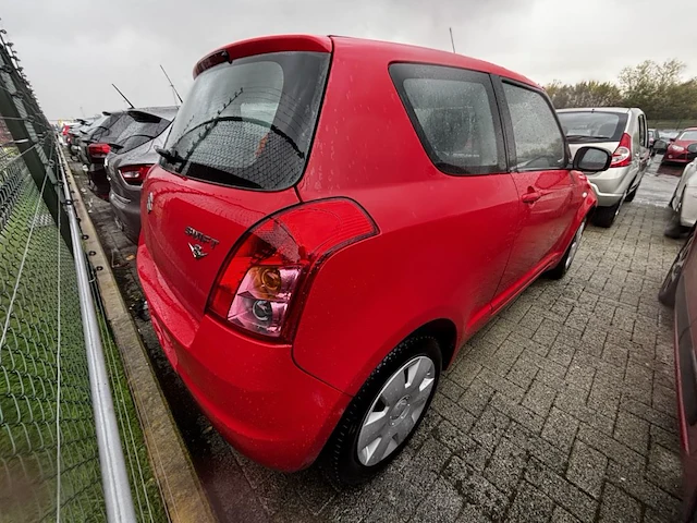 Suzuki swift 1 3i,2008 - afbeelding 16 van  21