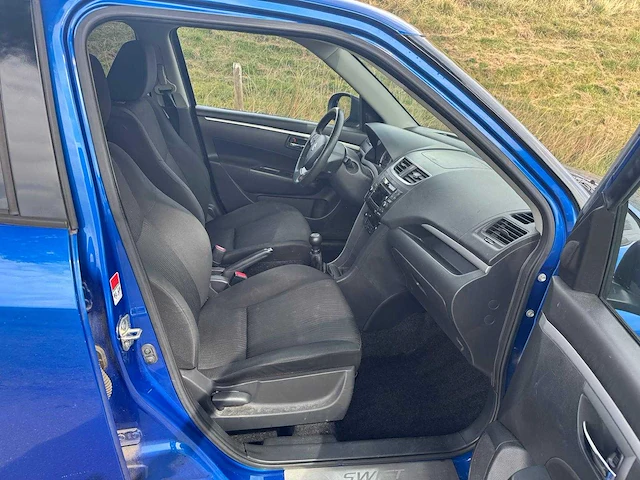 Suzuki swift 1.2 exclusive easss, 99-sbt-1 - afbeelding 19 van  20