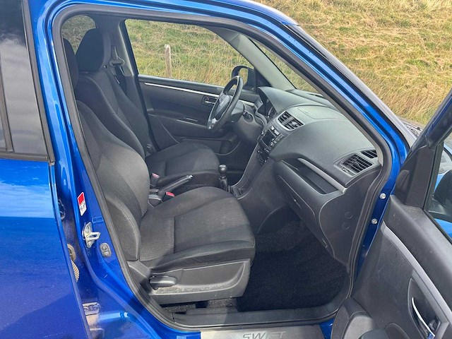 Suzuki swift 1.2 exclusive easss, 99-sbt-1 - afbeelding 19 van  20