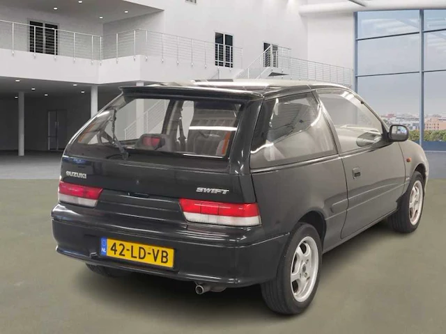 Suzuki swift 1.3-16v special , 42-ld-vb - afbeelding 13 van  19