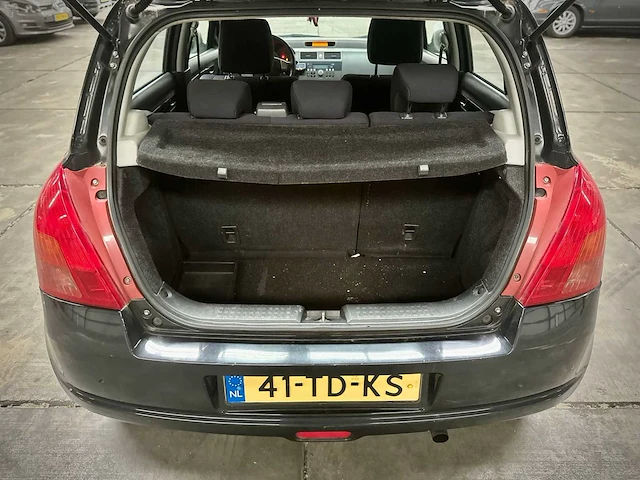 Suzuki swift 1.3 4grip exclusive, 41-td-ks - afbeelding 2 van  15