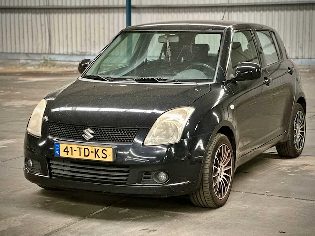 Suzuki swift 1.3 4grip exclusive, 41-td-ks - afbeelding 1 van  15