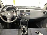 Suzuki swift 1.3 4grip exclusive, rj-699-s - afbeelding 16 van  16