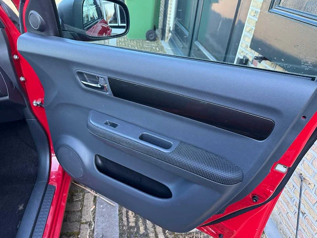 Suzuki swift 1.3 airco shogun 5-deurs 47-tt-gb - afbeelding 2 van  17