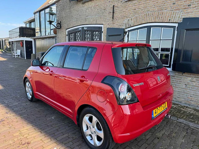 Suzuki swift 1.3 airco shogun 5-deurs 47-tt-gb - afbeelding 11 van  17