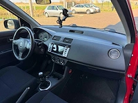 Suzuki swift 1.3 airco shogun 5-deurs 47-tt-gb - afbeelding 13 van  17
