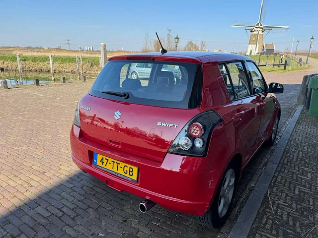 Suzuki swift 1.3 airco shogun 5-deurs 47-tt-gb - afbeelding 16 van  17