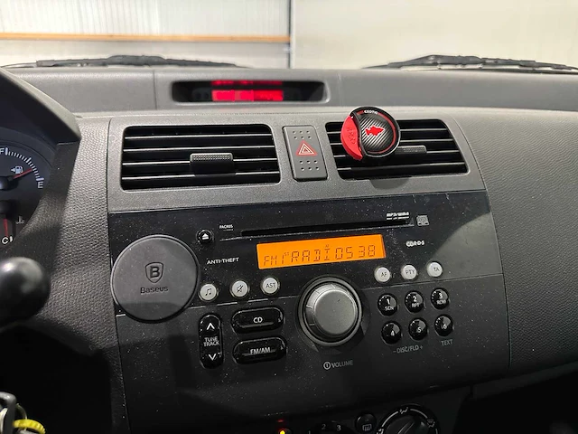 Suzuki swift 1.3 comfort zk-068-n - afbeelding 4 van  17