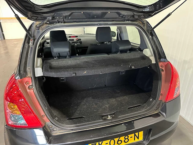 Suzuki swift 1.3 comfort zk-068-n - afbeelding 7 van  17
