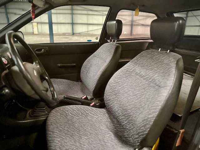 Suzuki swift 1.3 commercial de luxe grijs kenteken vx-29-fs - afbeelding 10 van  12