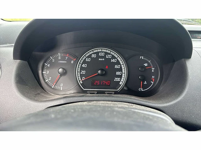 Suzuki swift 1.3 cool 2010 | 58-ndx-9 i - afbeelding 7 van  13