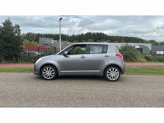 Suzuki swift 1.3 cool 2010 | 58-ndx-9 i - afbeelding 12 van  13