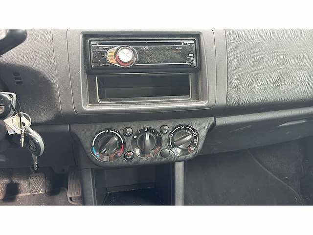 Suzuki swift 1.3 cool 2010 | 58-ndx-9 i - afbeelding 13 van  13