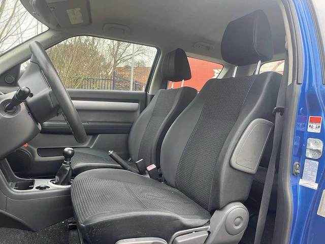 Suzuki swift 1.3 exclusive car 2006 | 49-tf-jx - afbeelding 2 van  24