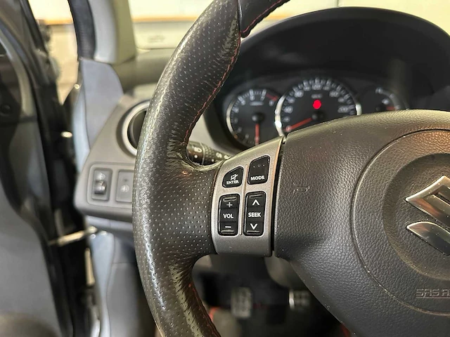 Suzuki swift 1.6 sport 83-jgd-1 - afbeelding 5 van  22