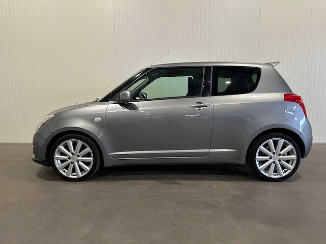 Suzuki swift 1.6 sport 83-jgd-1 - afbeelding 12 van  22