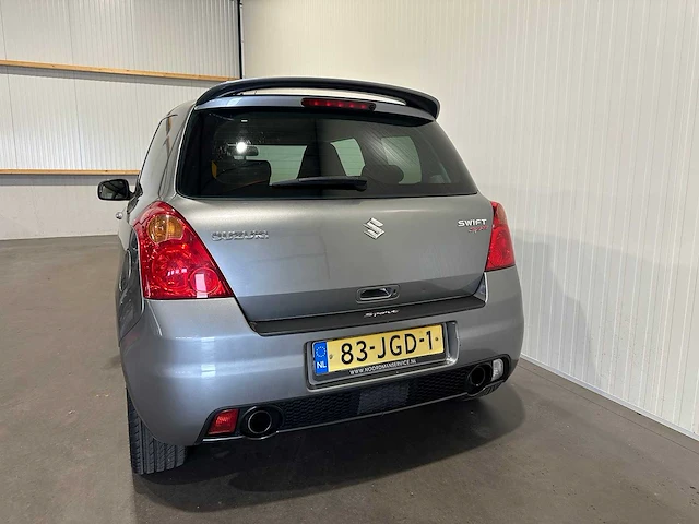 Suzuki swift 1.6 sport 83-jgd-1 - afbeelding 17 van  22