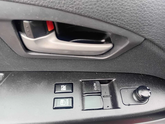 Suzuki sx4 1.6 comfort, 95-xp-rn - afbeelding 10 van  21