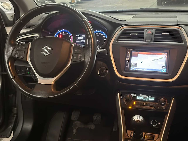 Suzuki sx4 s-cross 1.6 high executive; 9-zbx-81 - afbeelding 9 van  12