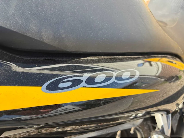 Suzuki tour gsx 600 f motorfiets - afbeelding 3 van  19