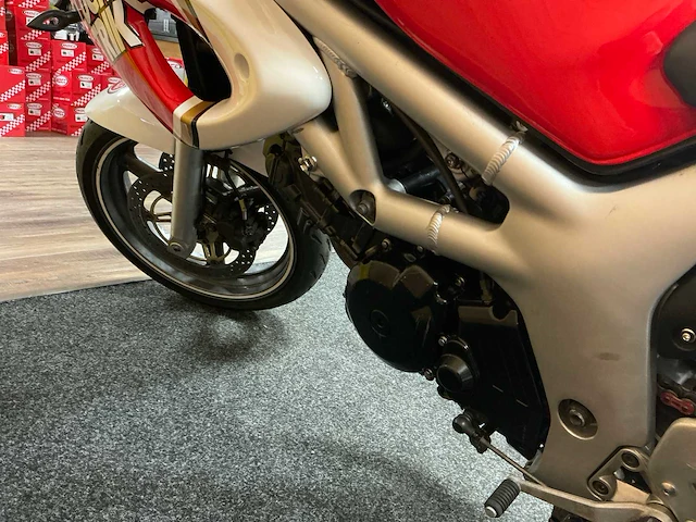 Suzuki tour “lucky strike” 600 motorfiets - afbeelding 13 van  14