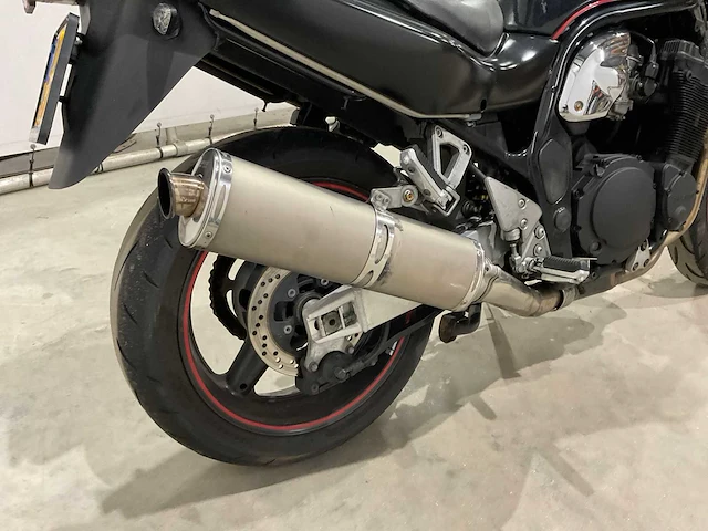 Suzuki tour motor - afbeelding 15 van  17
