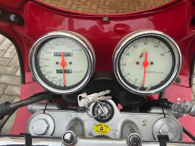 Suzuki tour motorfiets - afbeelding 5 van  16