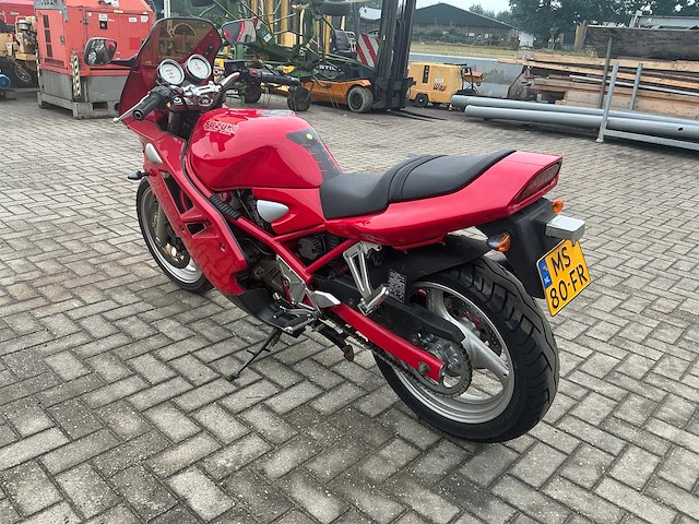 Suzuki tour motorfiets - afbeelding 12 van  16