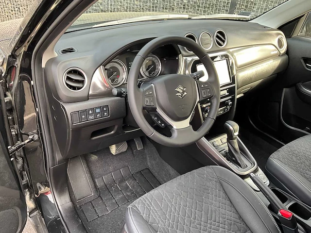 Suzuki vitara 1.5 glx hybrid allgrip pano - personenauto - afbeelding 8 van  21