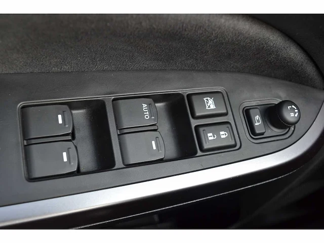 Suzuki vitara 1.5 glx hybrid allgrip pano - personenauto - afbeelding 14 van  21