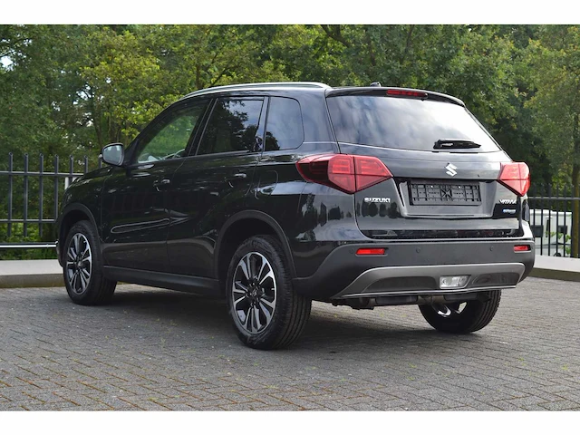 Suzuki vitara 1.5 glx hybrid allgrip pano - personenauto - afbeelding 16 van  21
