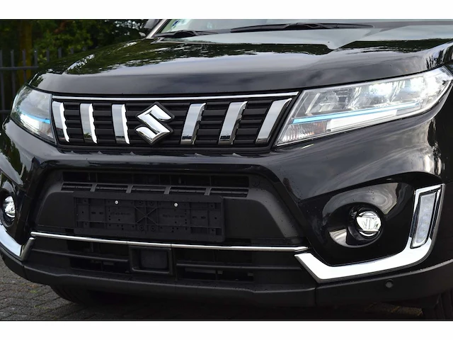 Suzuki vitara 1.5 glx hybrid allgrip pano - personenauto - afbeelding 21 van  21