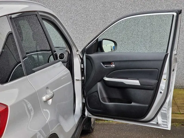 Suzuki vitara 1.6 exclusive | h-215-kg - afbeelding 14 van  41