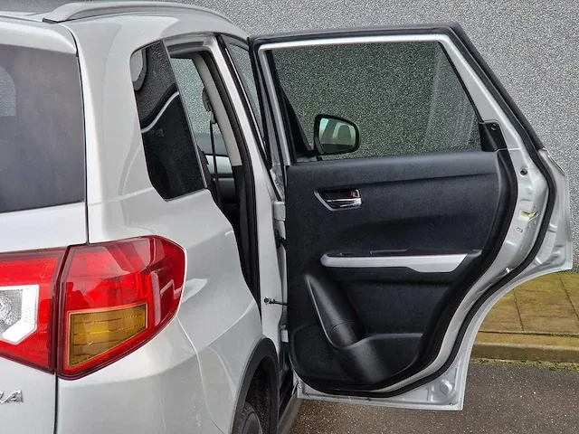 Suzuki vitara 1.6 exclusive | h-215-kg - afbeelding 16 van  41